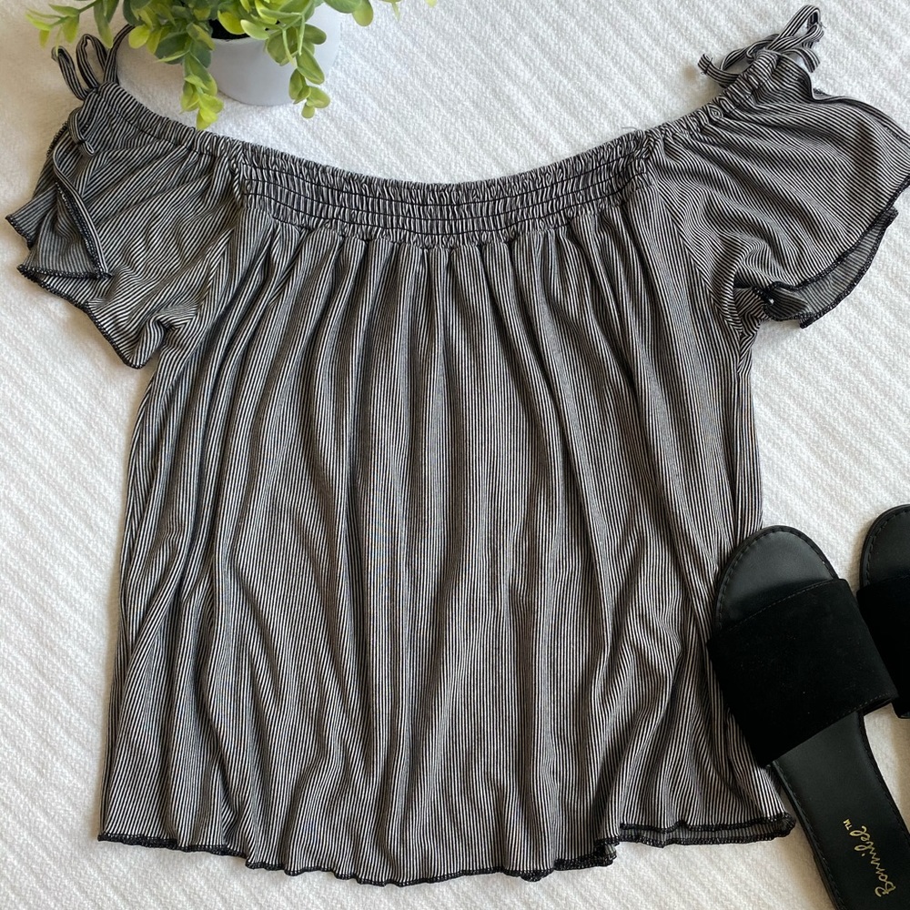 American Eagle Off The Shoulder Top